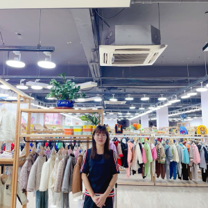 邱 Qiu Manager